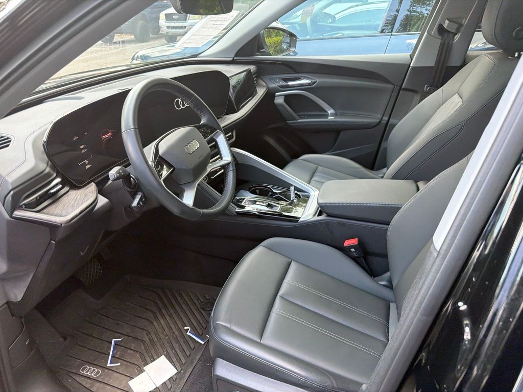 audi new q5 2025 WA11AAGU6S2077912 image audi new q5 2025 WA11AAGU6S2077912 image